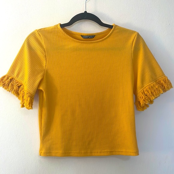 Yellow Cuff Rib-knit Tee from Shein - Picture 1 of 1